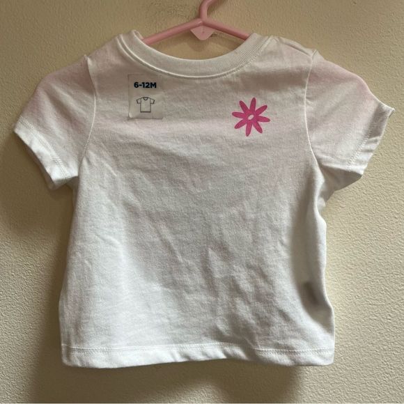 Kids Old Navy t-shirt - Picture 3 of 8